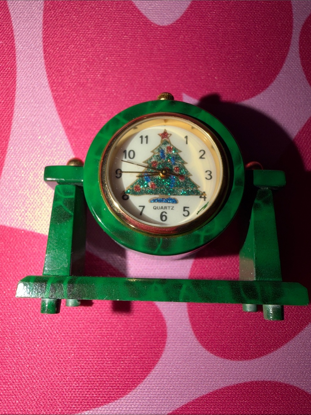 Vintage Christmas Tree Quartz Watch Green Case Holiday Novelty mini desk clock